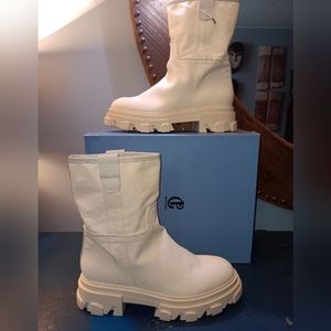 Bologna boots
